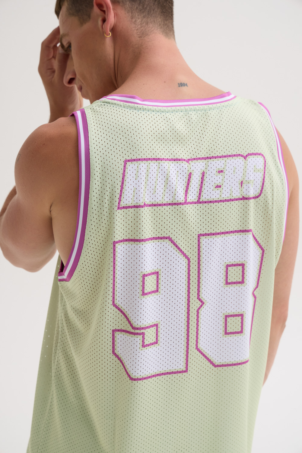 25001020326-1_back_2